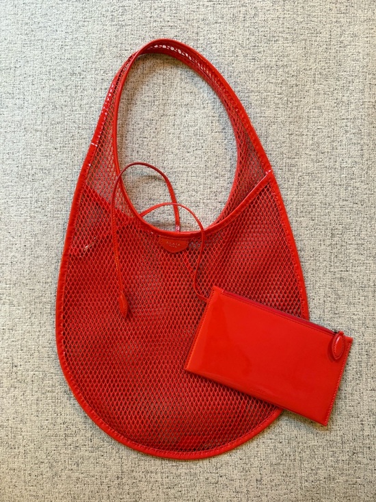 Alaia Handbags - Alaïa Red Mesh Shoulder Tote with Glossy Pouch